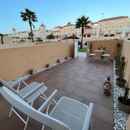 Los Lances Tarifa - Piscina Y Patio Exterior foto