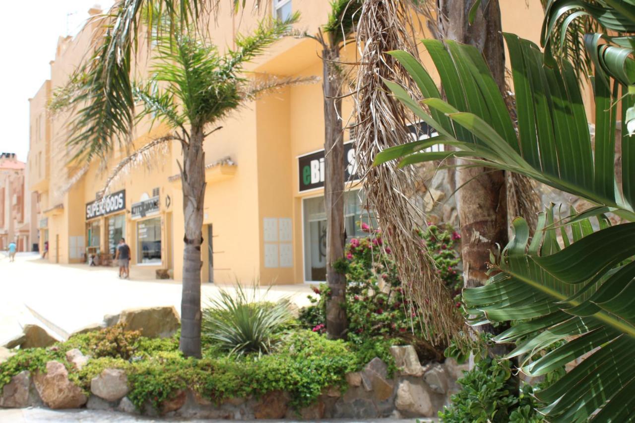 Los Lances Tarifa - Piscina Y Patio Exterior foto